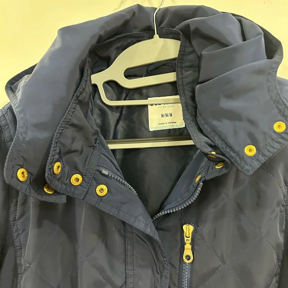 Navy Quilted Jacket with Gold Accents size M - Picture 4 of 4